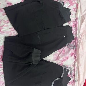 FIGS Black Joggers 3 Pairs